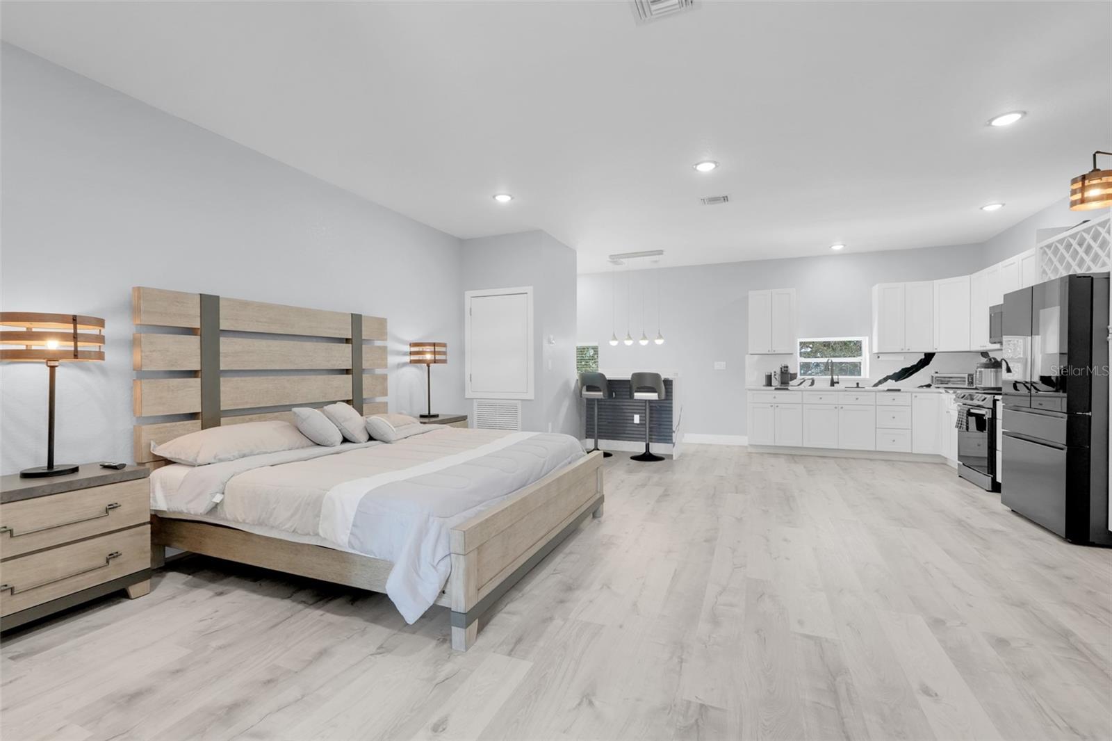 MEMENTO - Residential Income