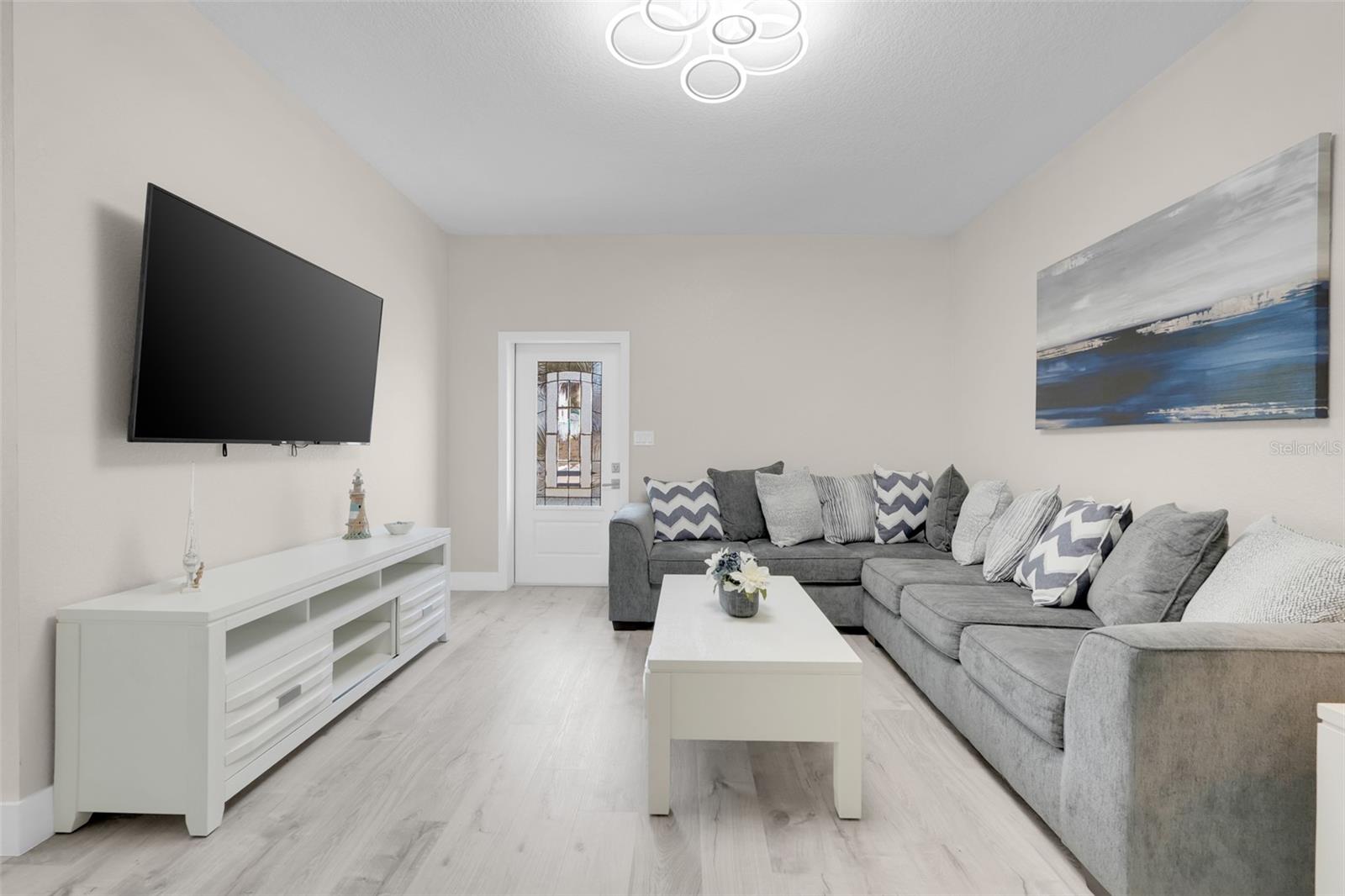 MEMENTO - Residential Income