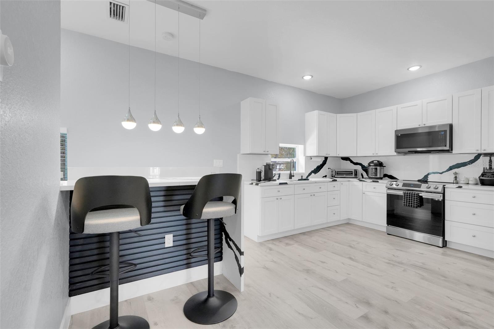 MEMENTO - Residential Income