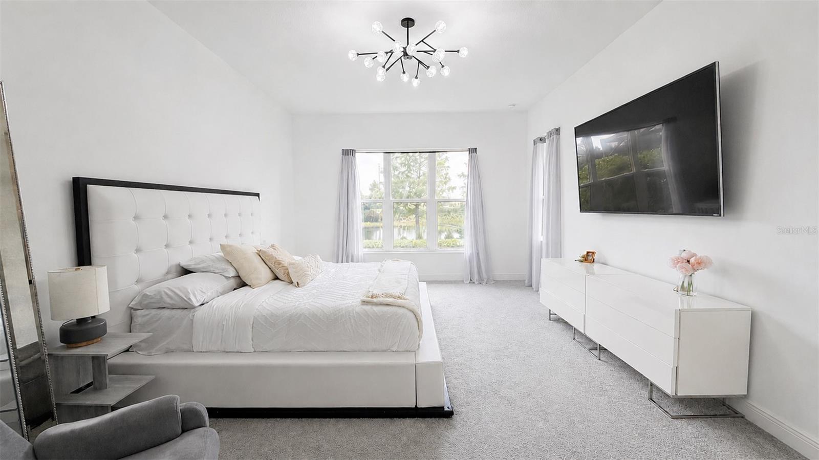 LAKEHOUSE COVE AT WATERSIDE - Residential