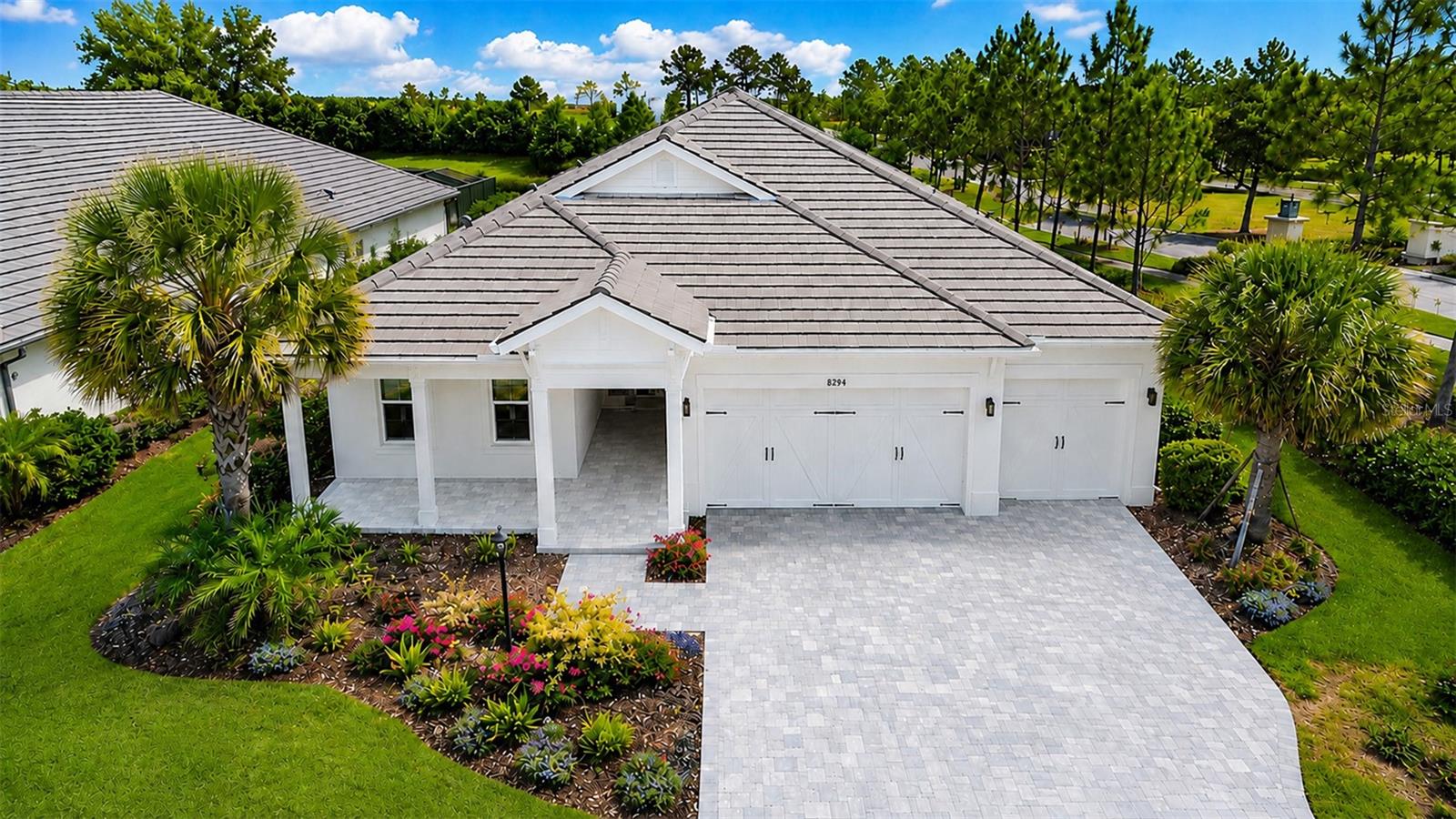 LAKEHOUSE COVE AT WATERSIDE - Residential
