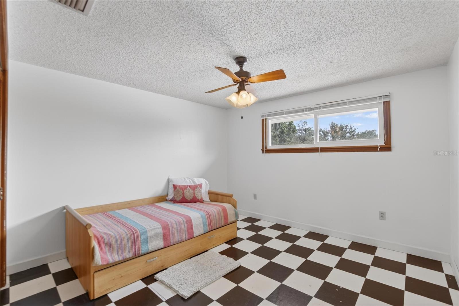 WALDEN LAKE SUB UN 1 - Residential