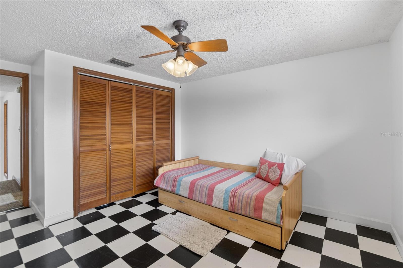 WALDEN LAKE SUB UN 1 - Residential