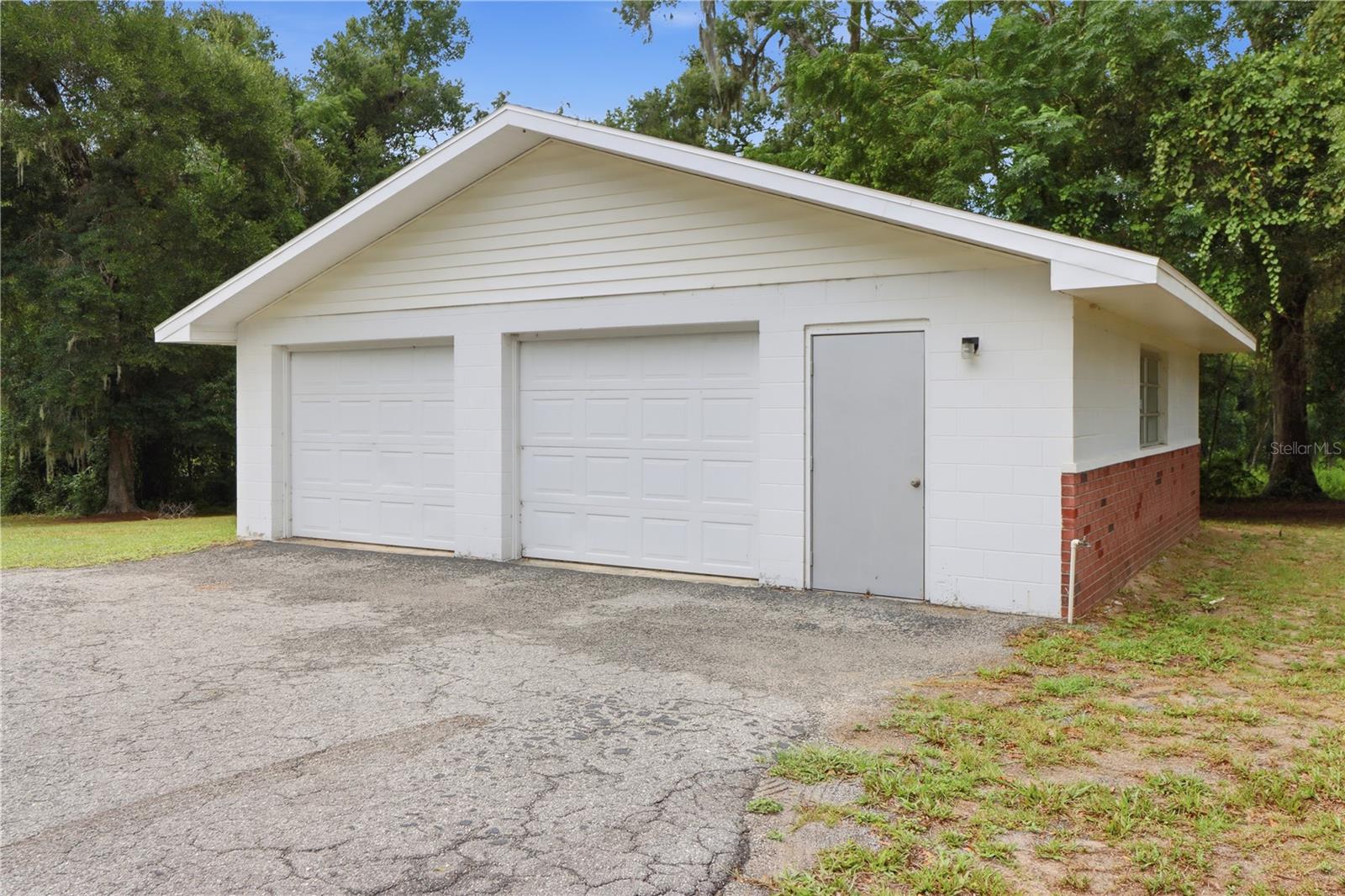 SPRING LAKE - Residential