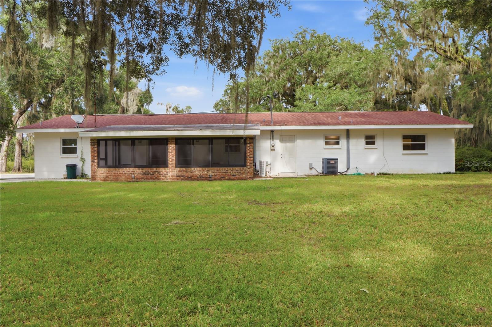 SPRING LAKE - Residential
