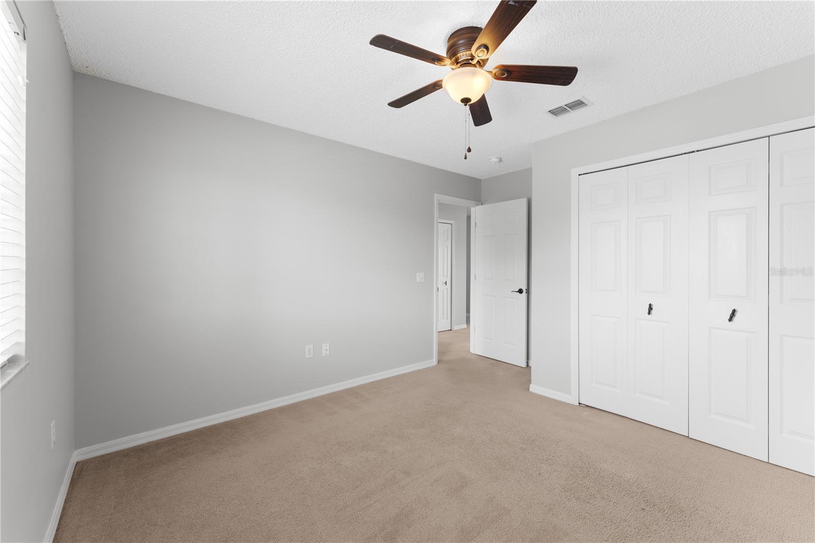 DAHLIA RESERVE AT CRESCENT LAKES - Residential Lease
