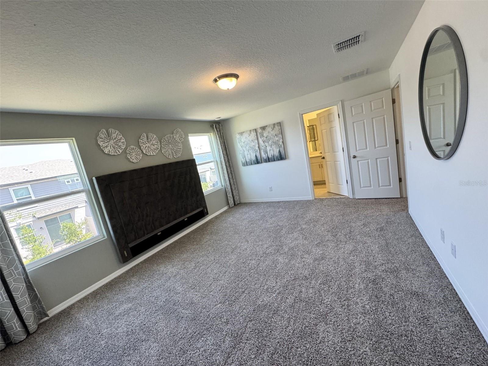 THE MEADOW AT CROSSPRAIRIE - Residential Lease