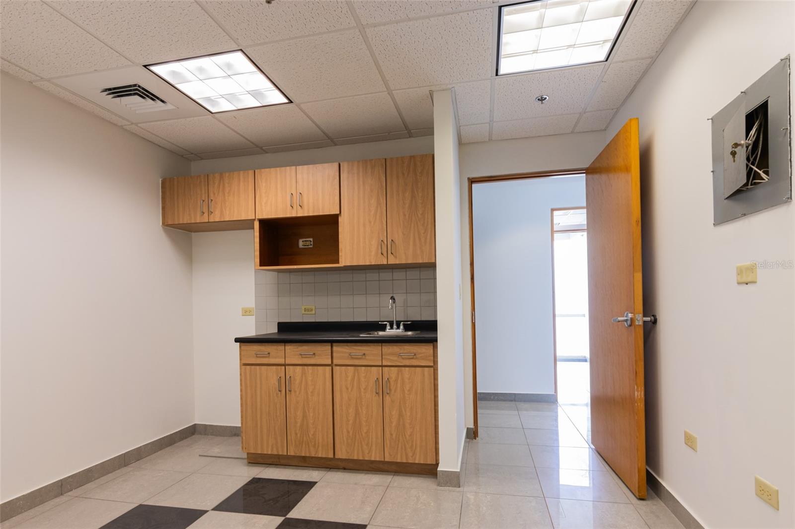 METRO MEDICAL CENTER - Commercial Sale