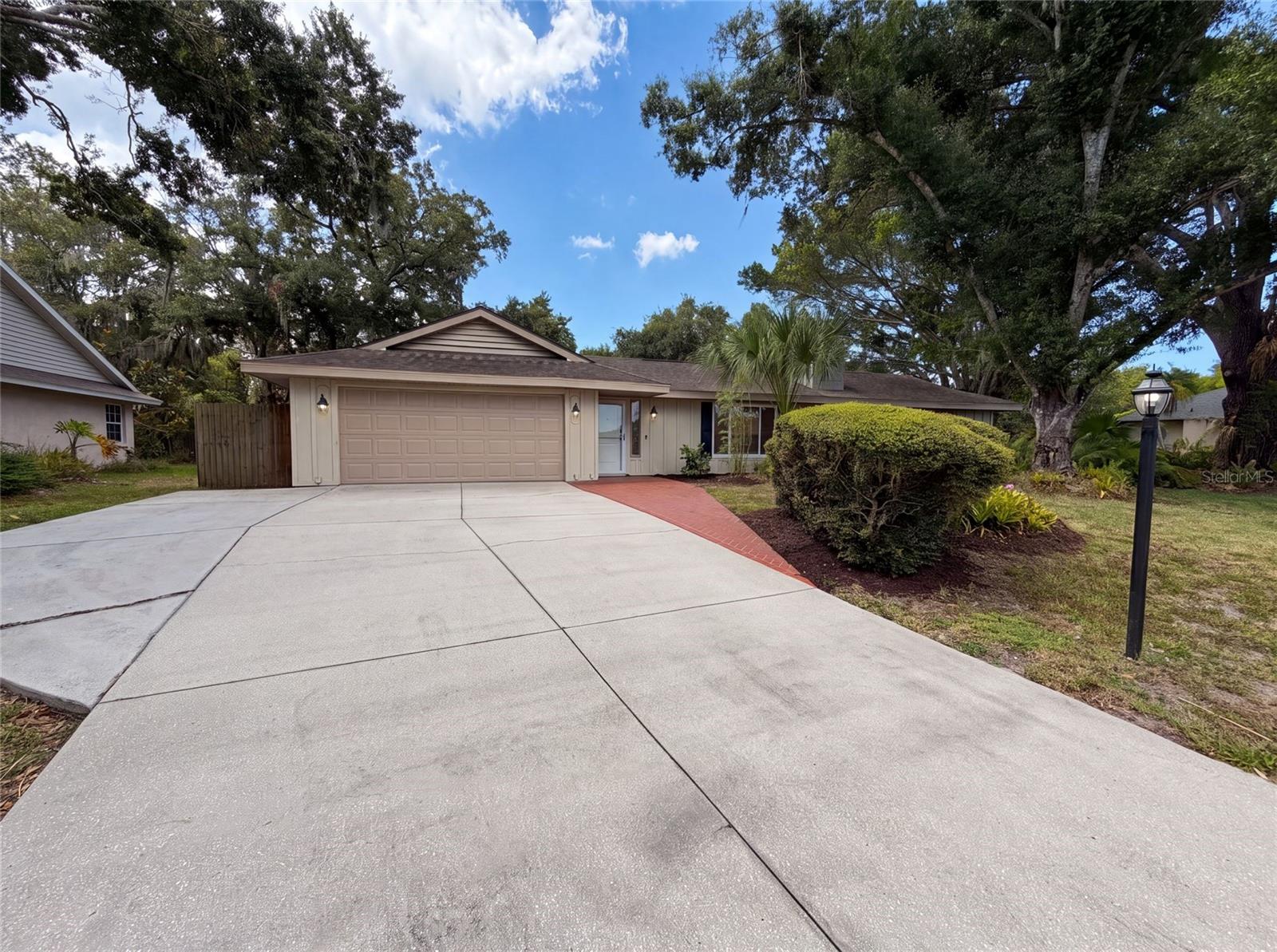 DESOTO LAKES COUNTRY CLUB COLONY 5 - Residential