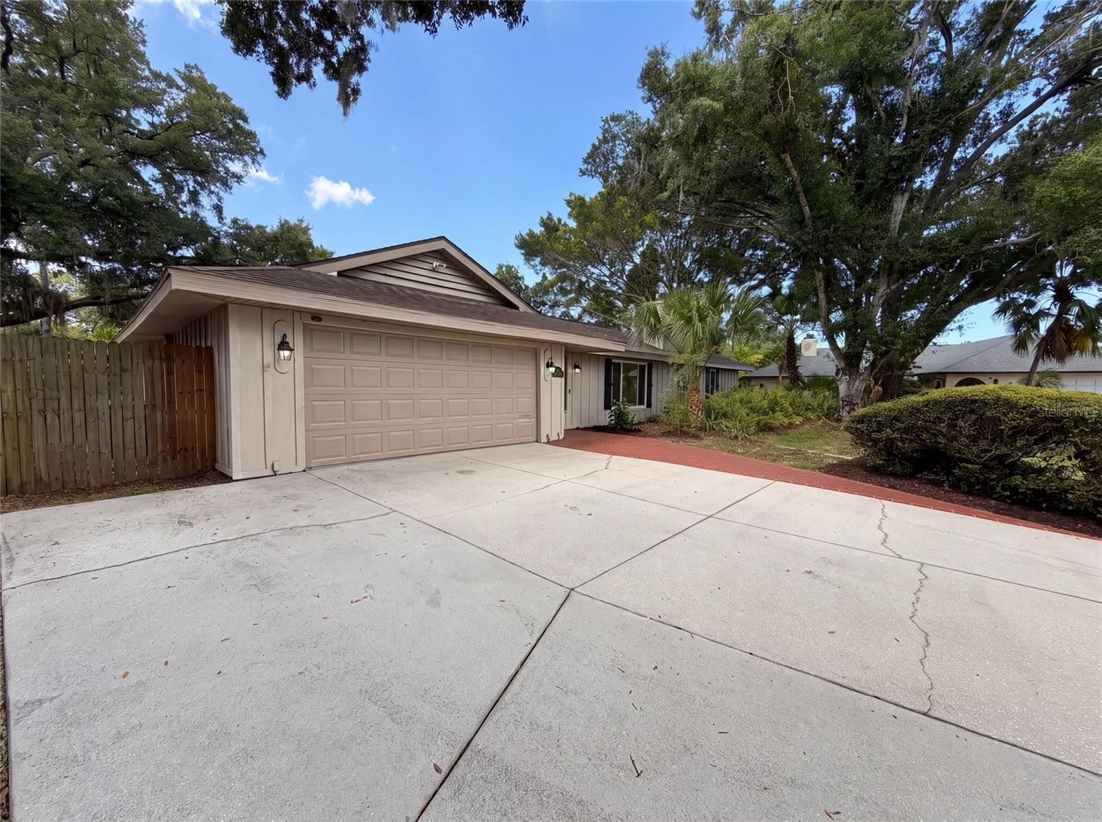 DESOTO LAKES COUNTRY CLUB COLONY 5 - Residential