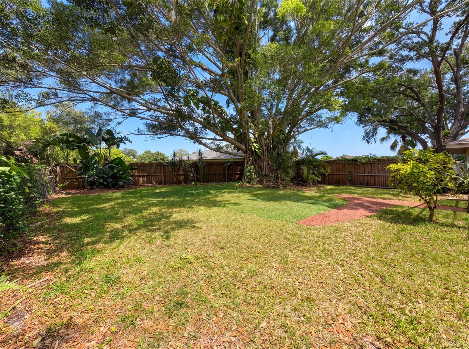 DESOTO LAKES COUNTRY CLUB COLONY 5 - Residential