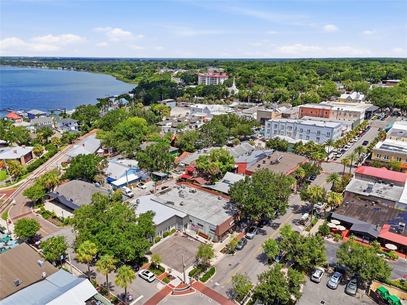 MOUNT DORA - Residential