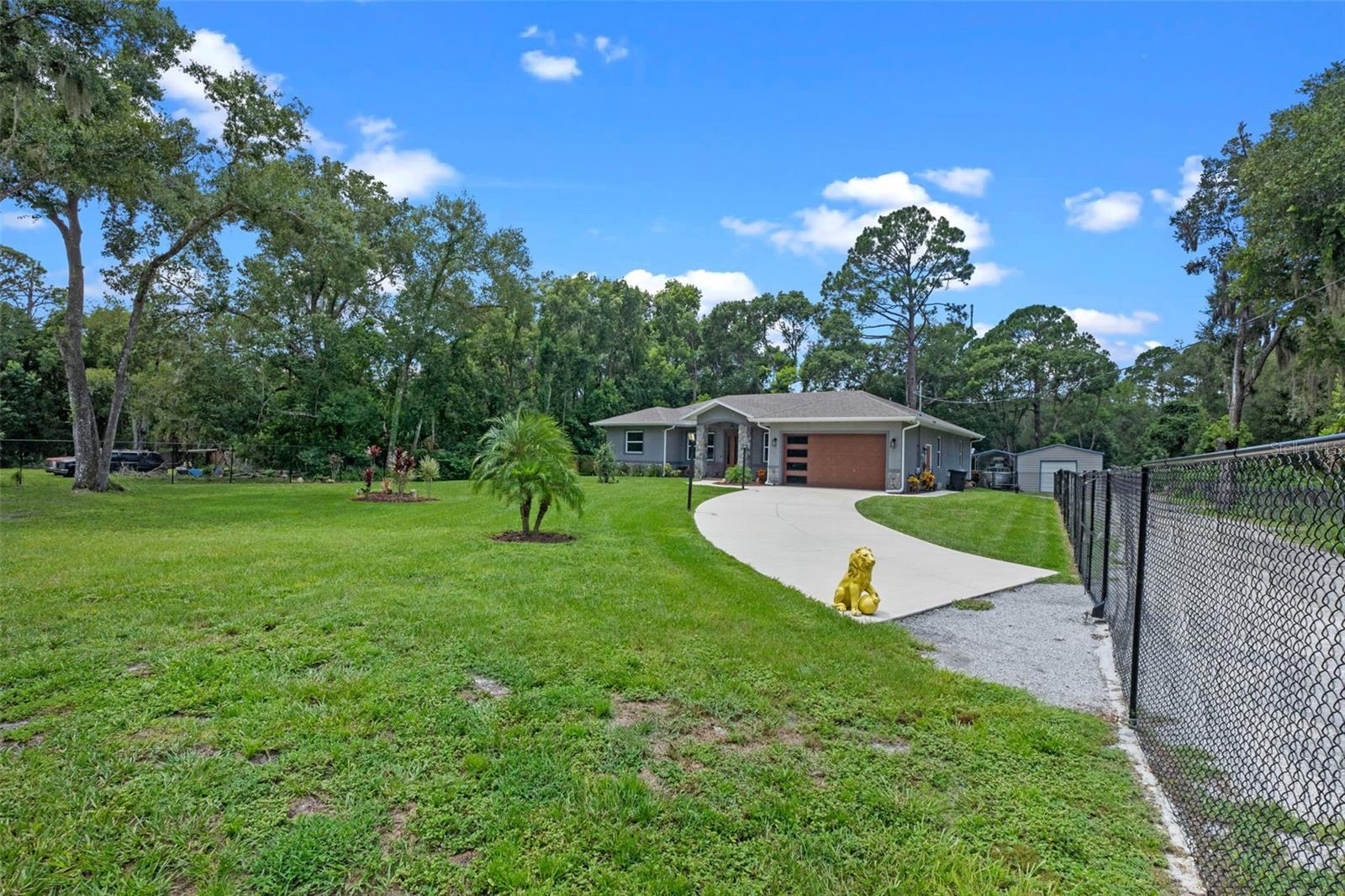 LAKE HELEN - Residential