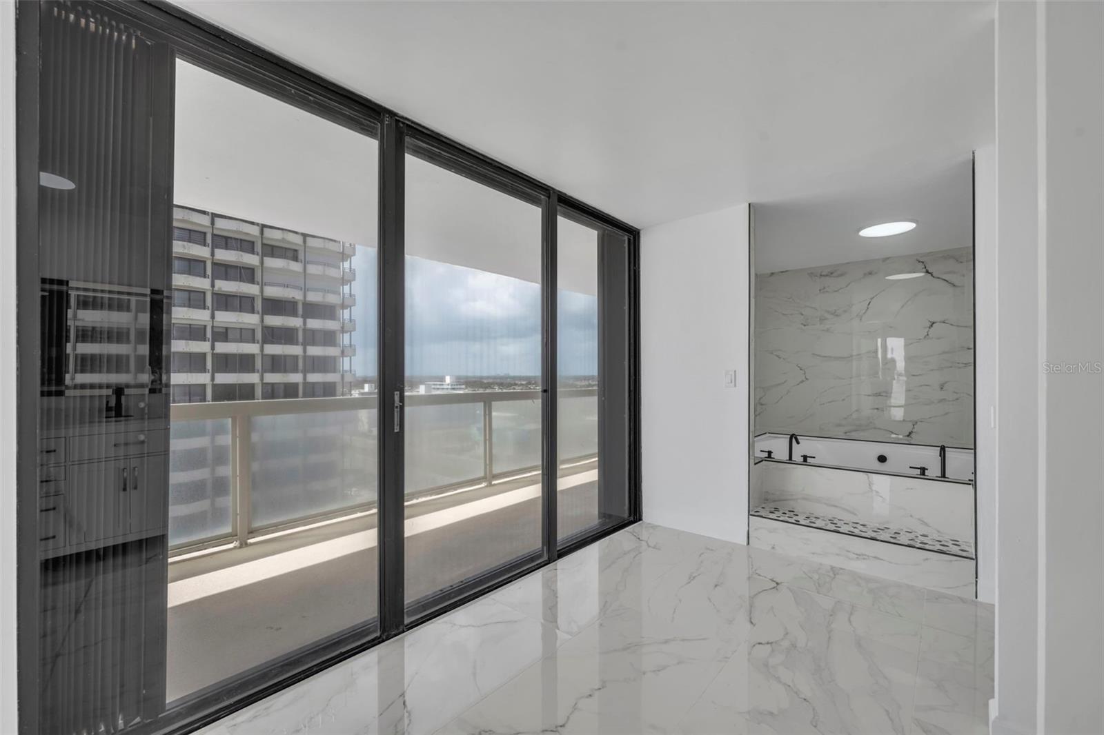 DAYTONA BEACH ALIKI TOWER PT UNIT S CONDO - Residential Lease