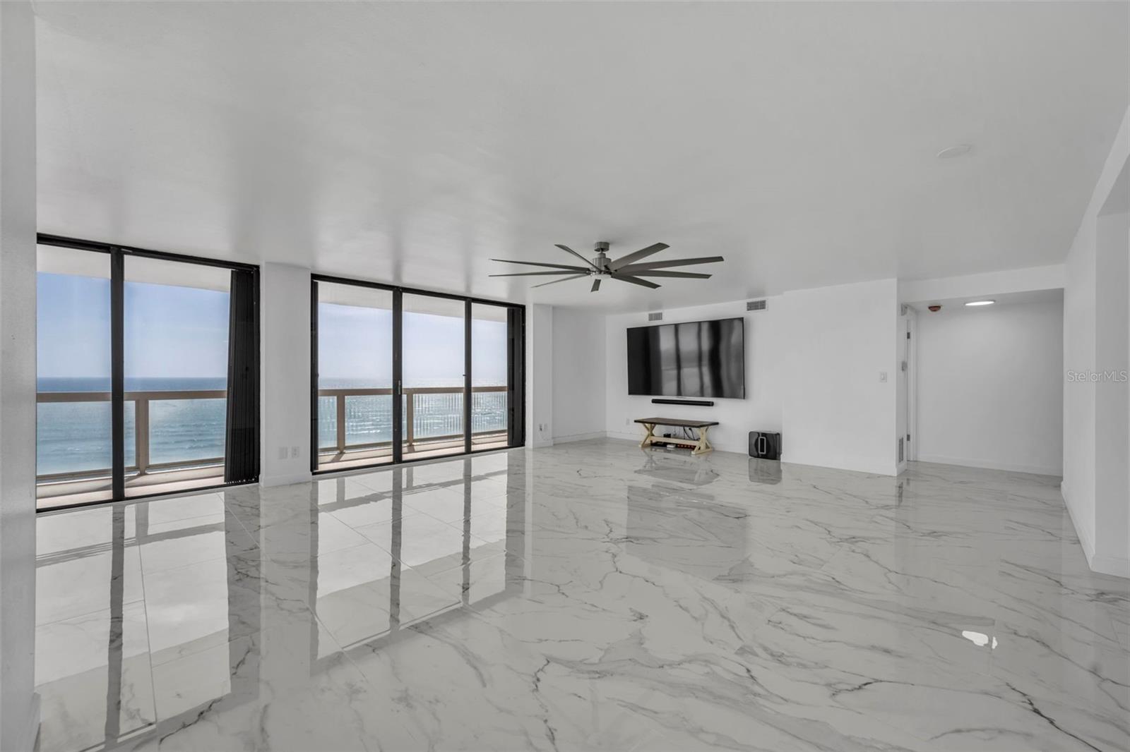 DAYTONA BEACH ALIKI TOWER PT UNIT S CONDO - Residential Lease