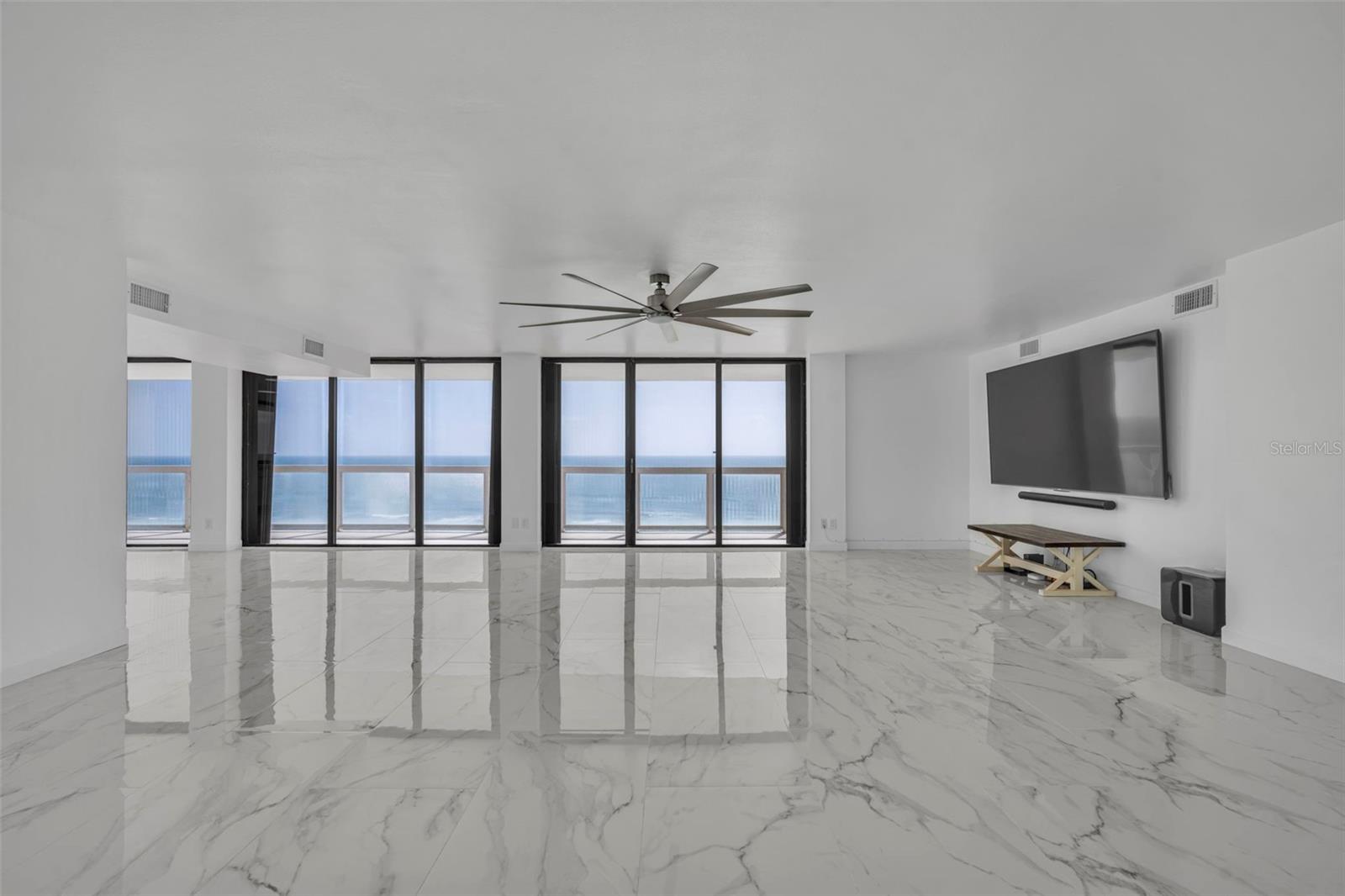 DAYTONA BEACH ALIKI TOWER PT UNIT S CONDO - Residential Lease