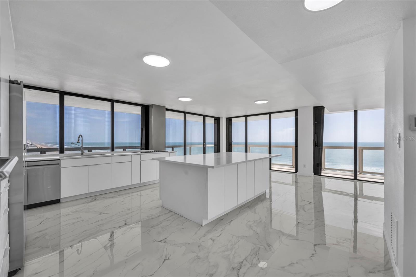 DAYTONA BEACH ALIKI TOWER PT UNIT S CONDO - Residential Lease