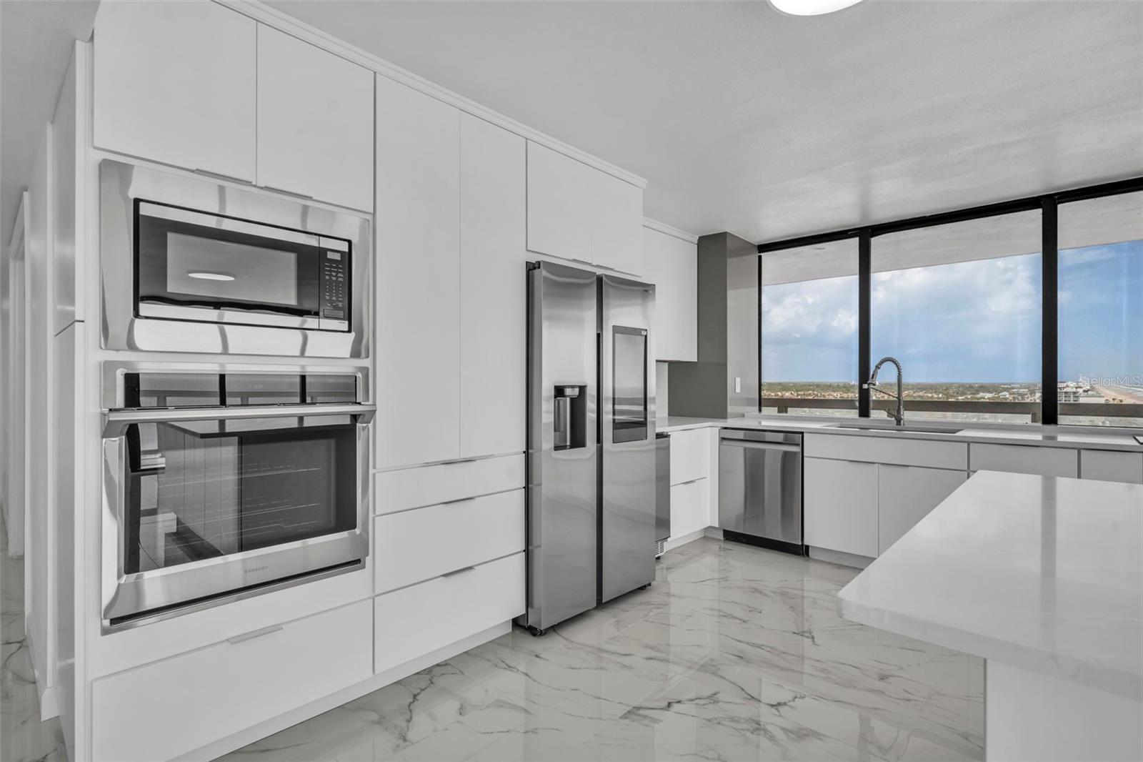 DAYTONA BEACH ALIKI TOWER PT UNIT S CONDO - Residential Lease