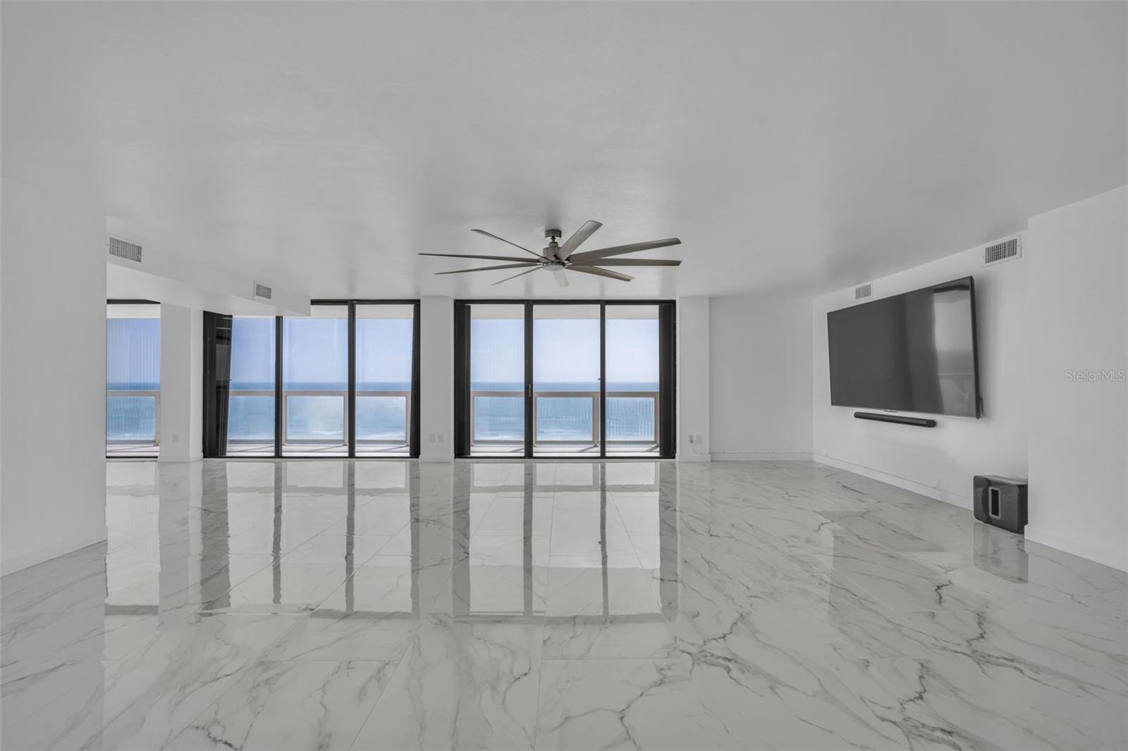 DAYTONA BEACH ALIKI TOWER PT UNIT S CONDO - Residential Lease