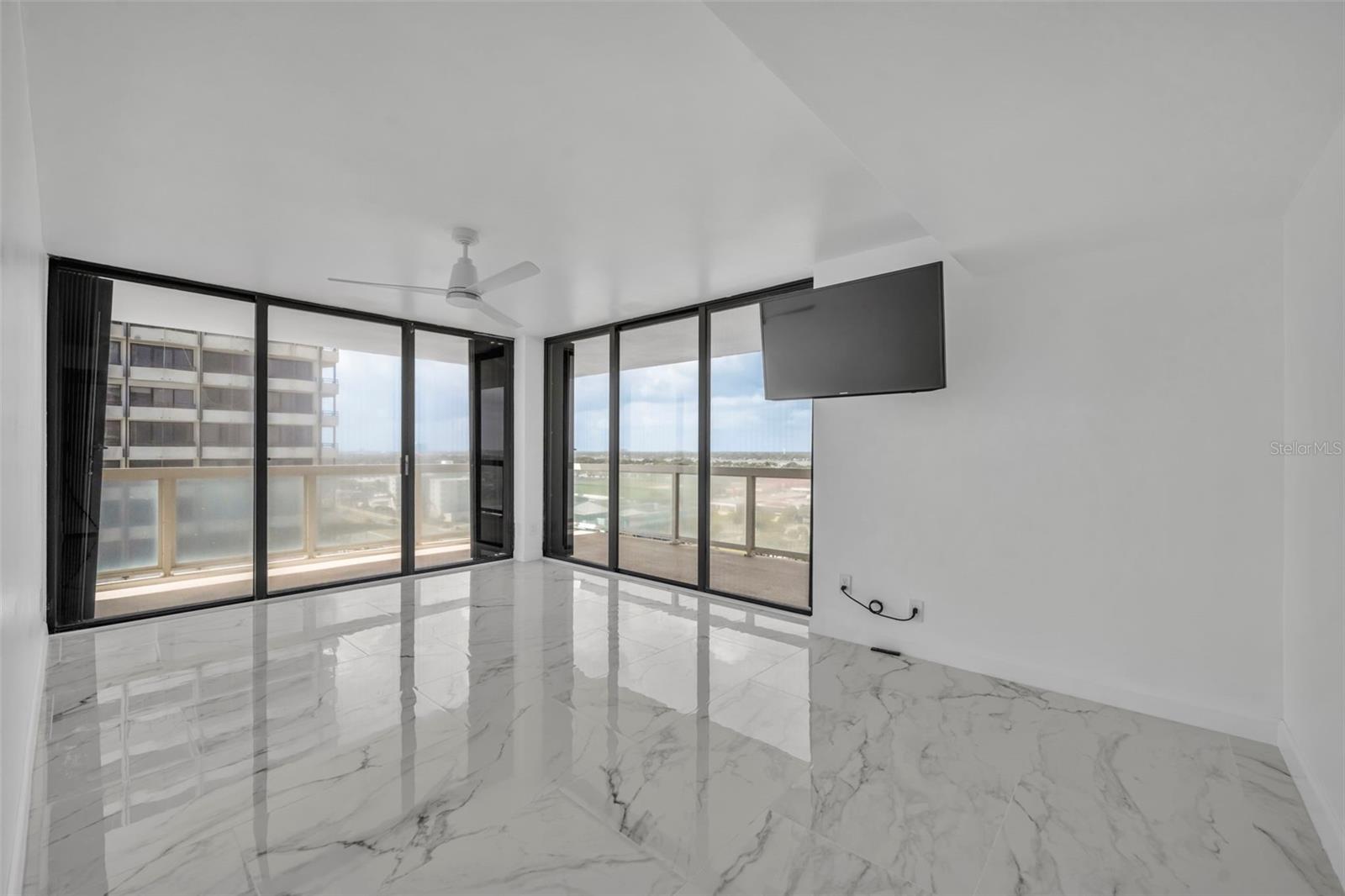 DAYTONA BEACH ALIKI TOWER PT UNIT S CONDO - Residential Lease