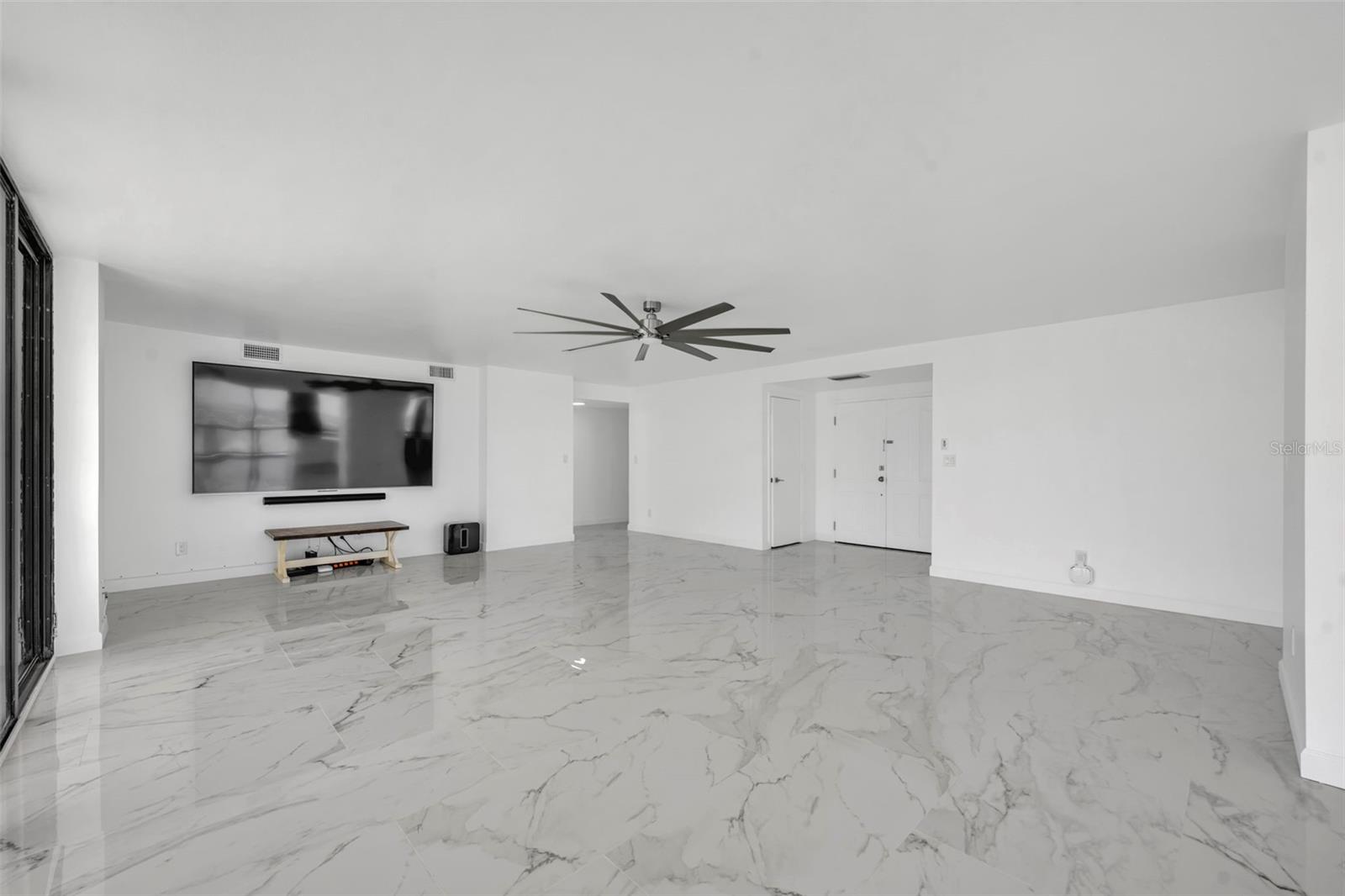 DAYTONA BEACH ALIKI TOWER PT UNIT S CONDO - Residential Lease