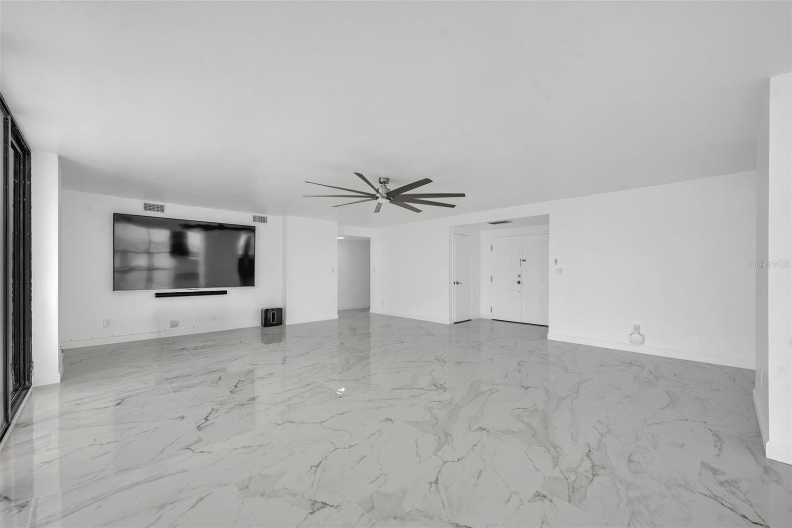 DAYTONA BEACH ALIKI TOWER PT UNIT S CONDO - Residential Lease