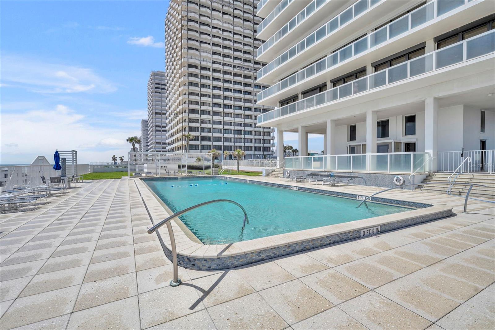 DAYTONA BEACH ALIKI TOWER PT UNIT S CONDO - Residential Lease