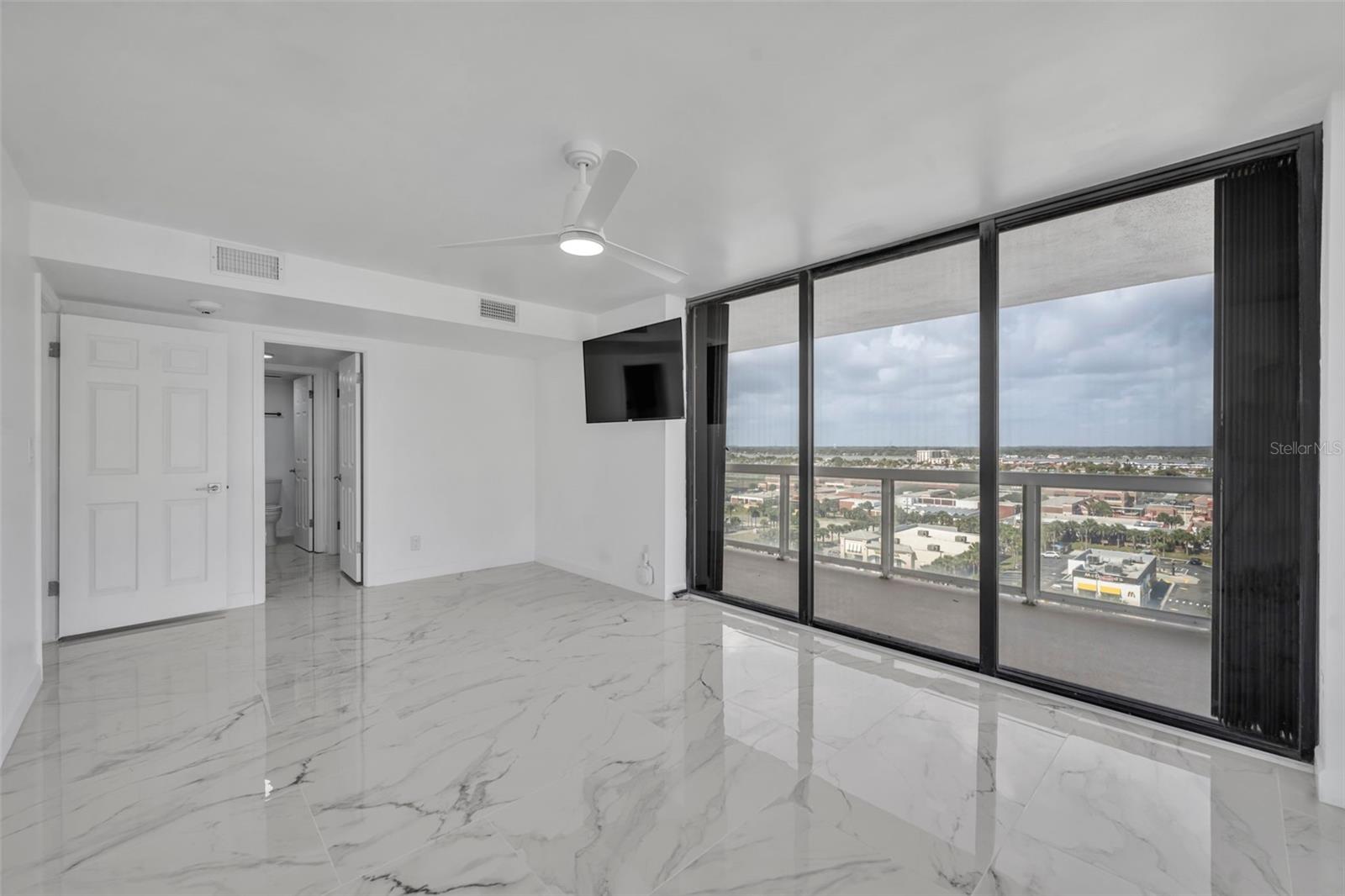 DAYTONA BEACH ALIKI TOWER PT UNIT S CONDO - Residential Lease