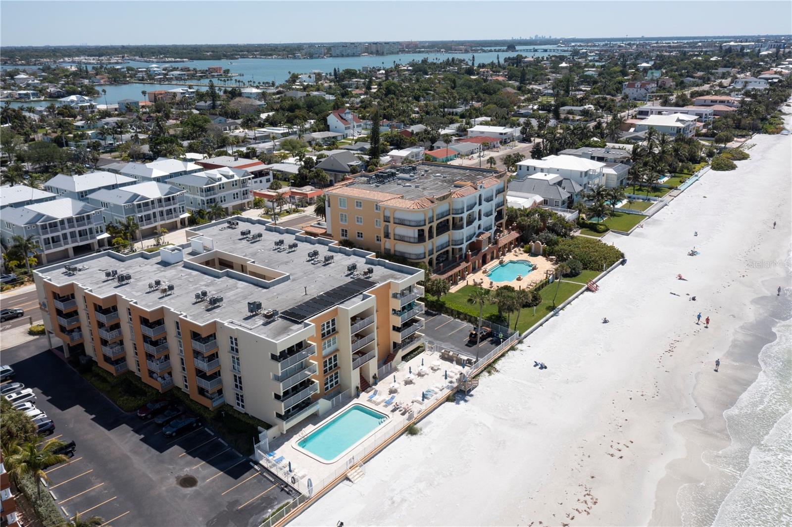 BREAKERS THE CONDO - Residential