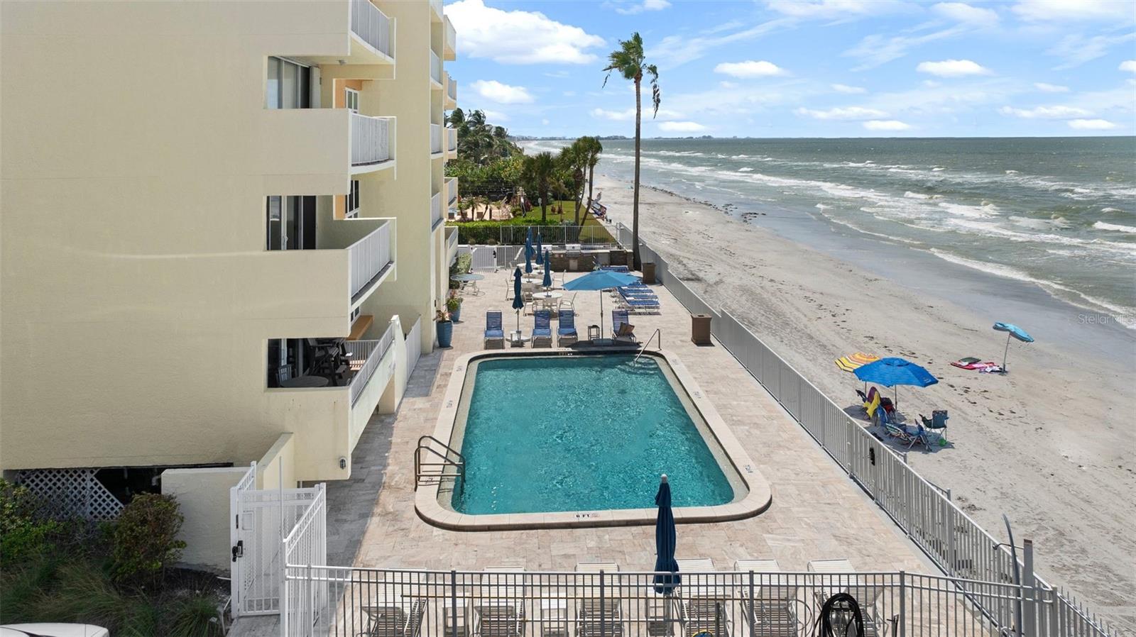 BREAKERS THE CONDO - Residential