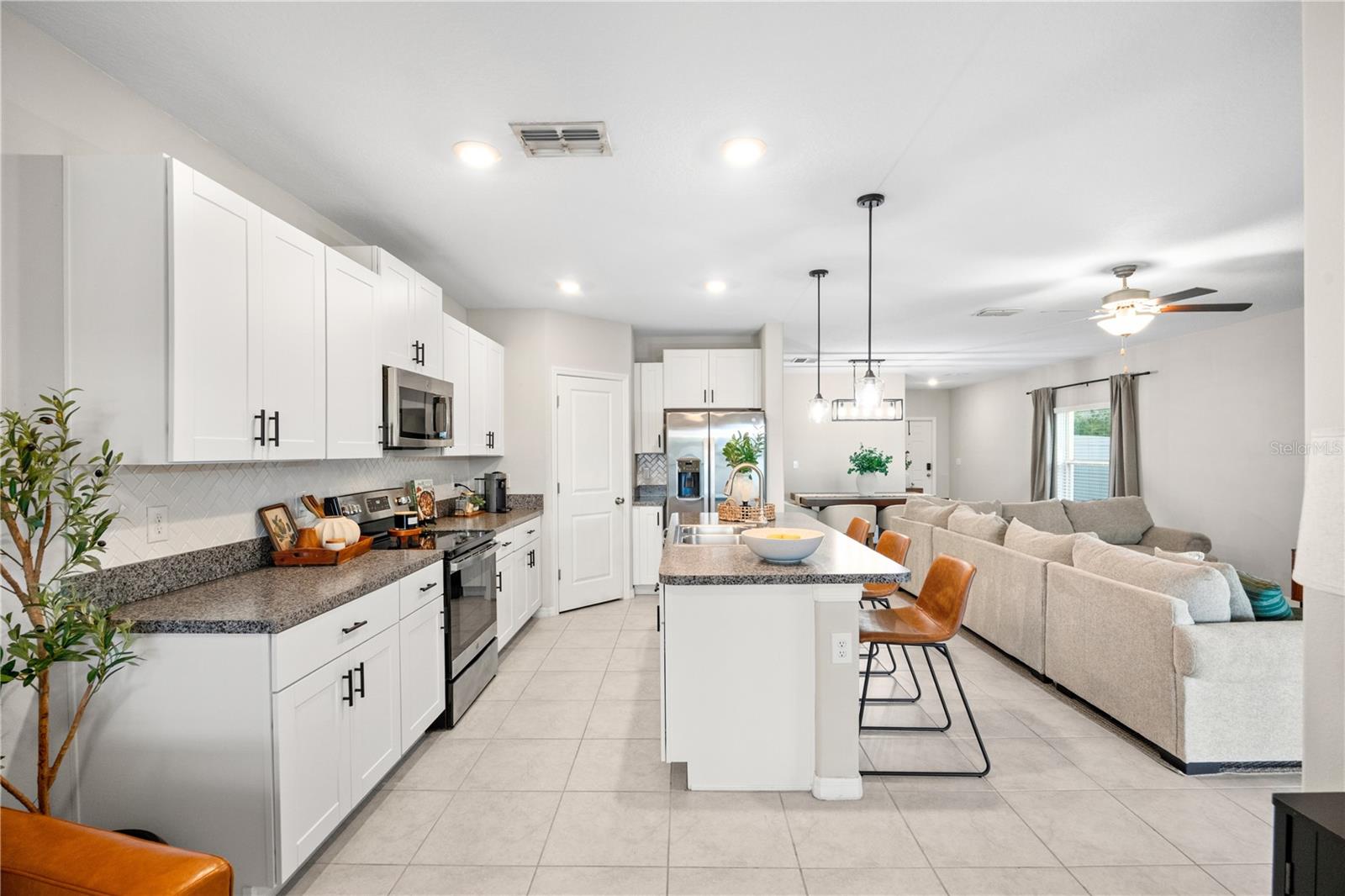 TOUCHSTONE PH 5 - Residential