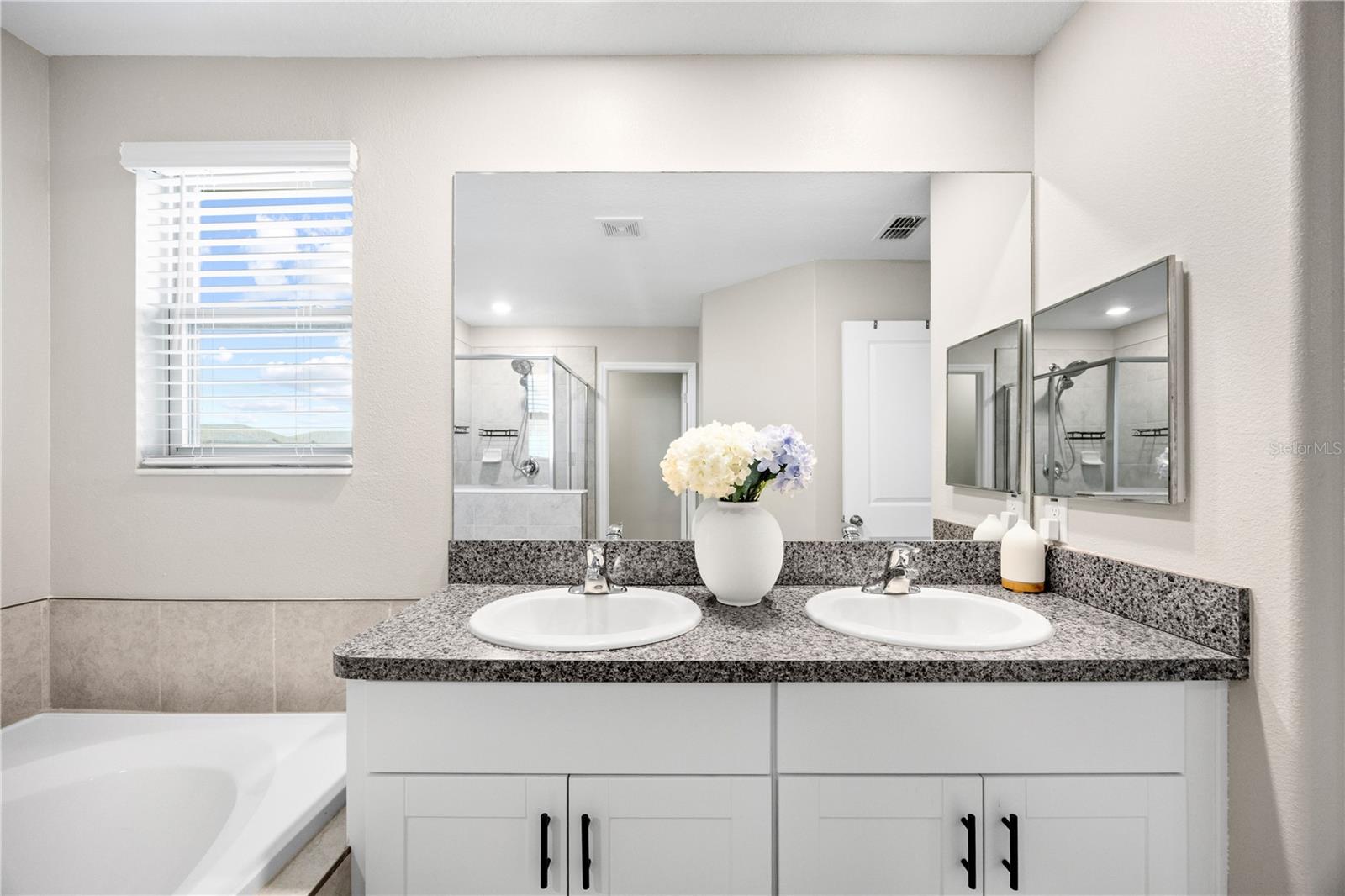 TOUCHSTONE PH 5 - Residential