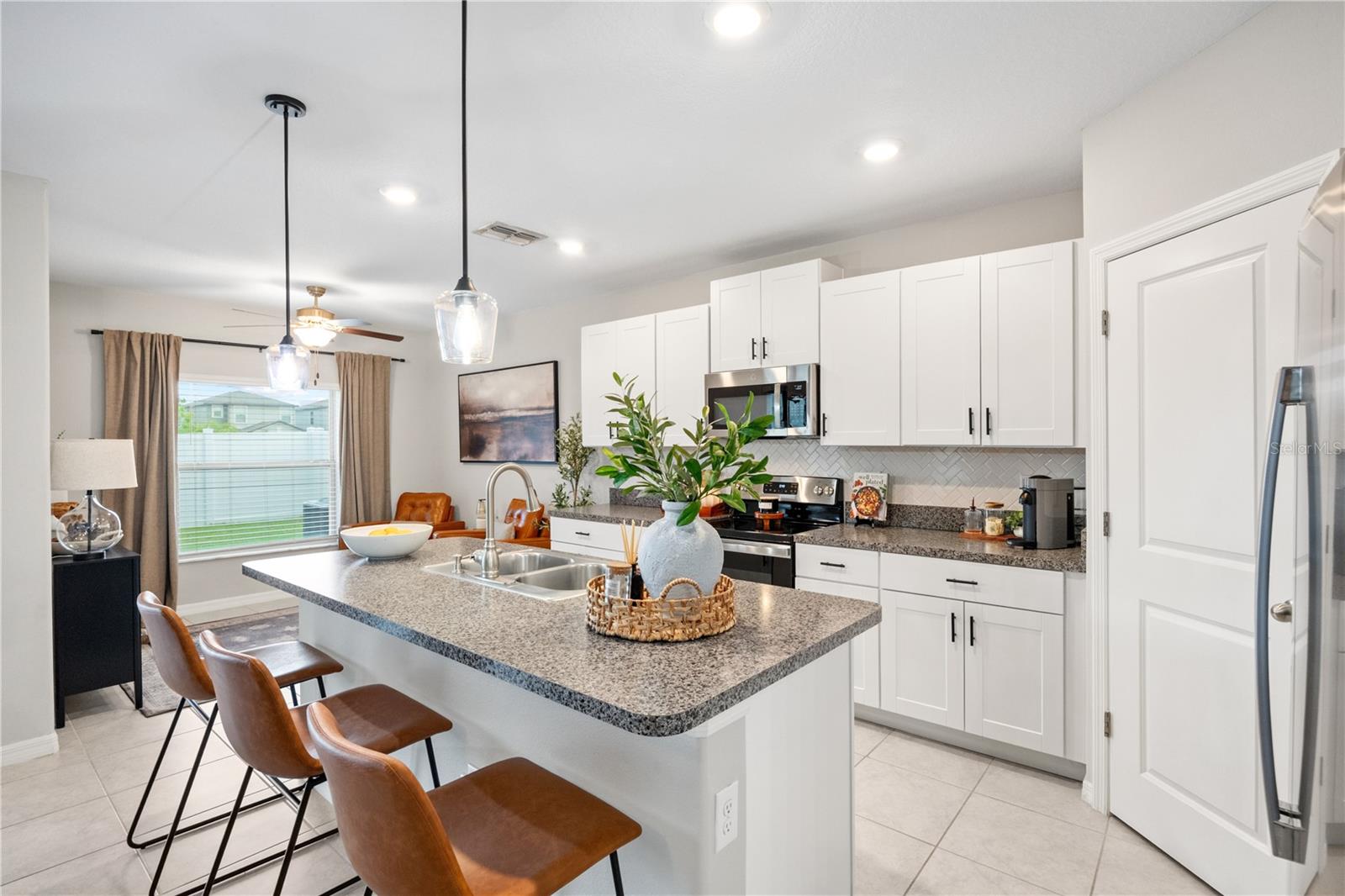 TOUCHSTONE PH 5 - Residential