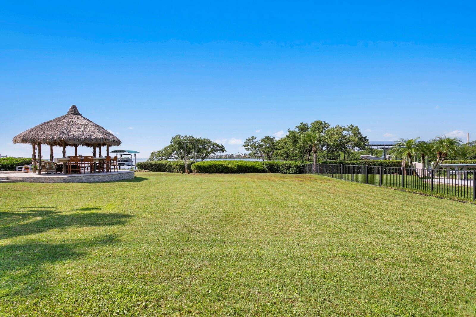SEA BREEZE ISLAND - Residential