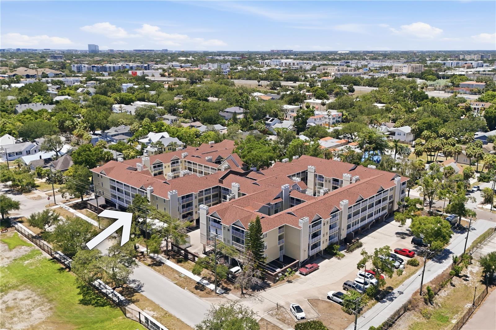 667 | HYDE PARK PLACE II A CONDOMINIUM - Residential