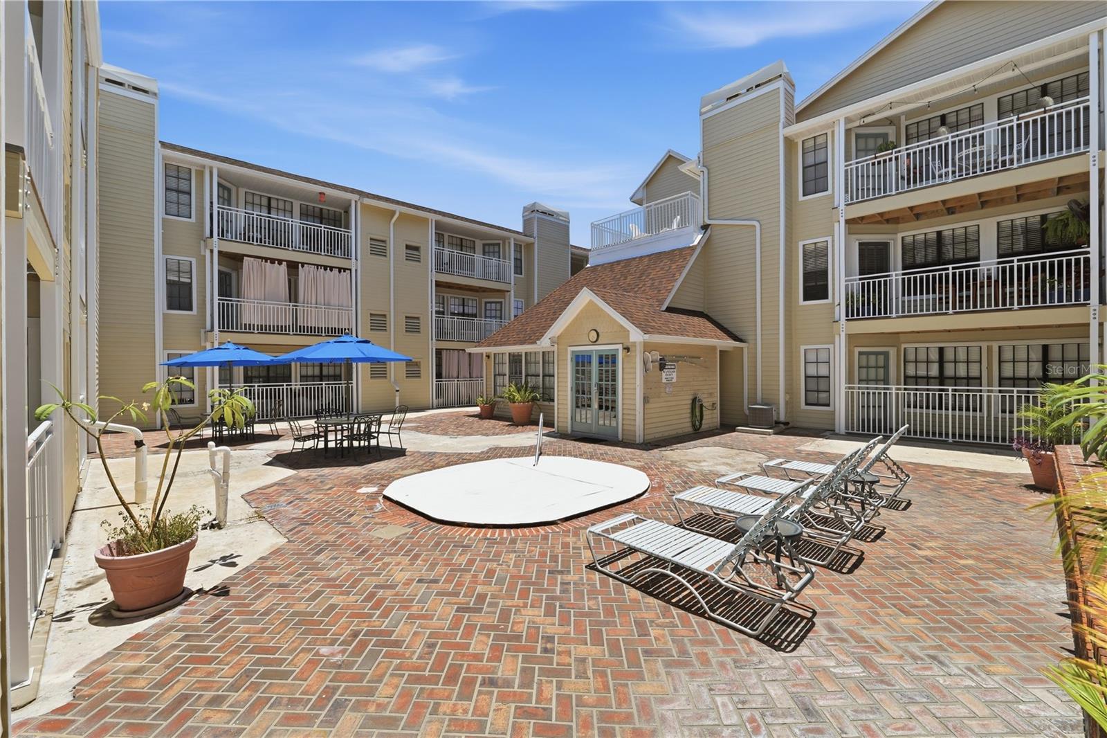 667 | HYDE PARK PLACE II A CONDOMINIUM - Residential