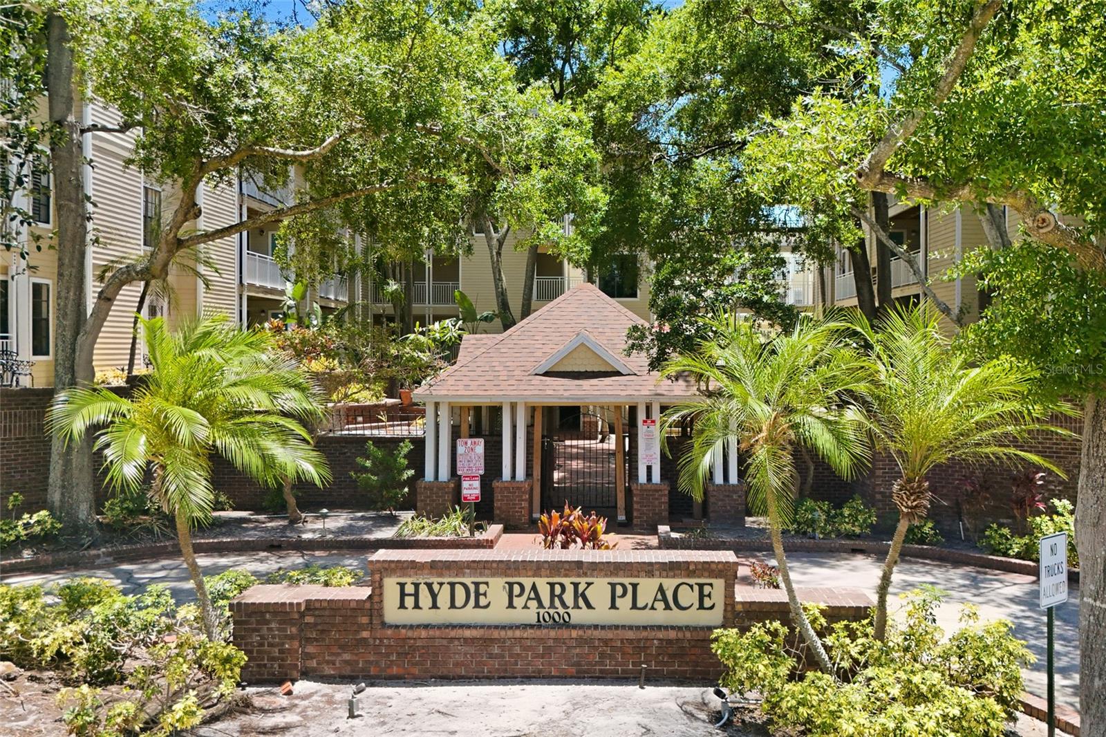 667 | HYDE PARK PLACE II A CONDOMINIUM - Residential