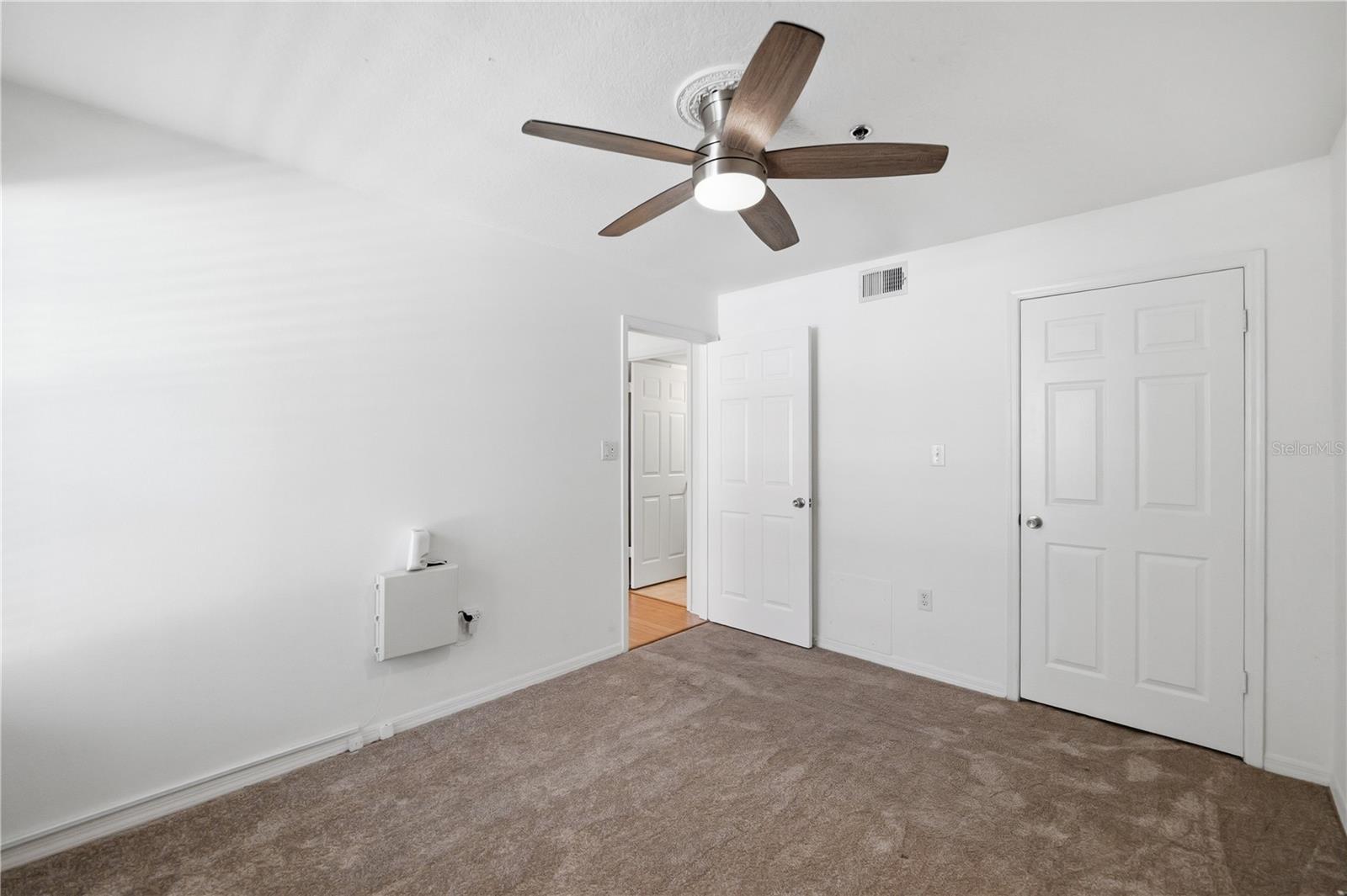 667 | HYDE PARK PLACE II A CONDOMINIUM - Residential