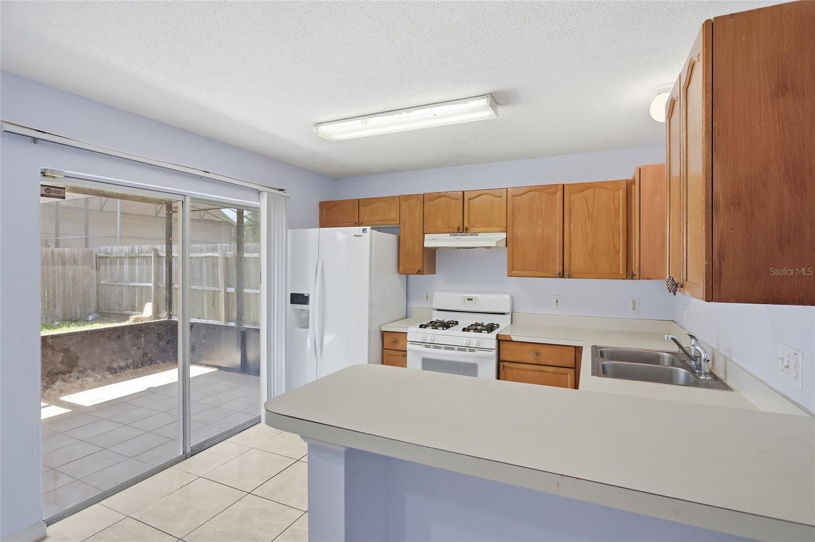 AVENTURA ESTATES - Residential