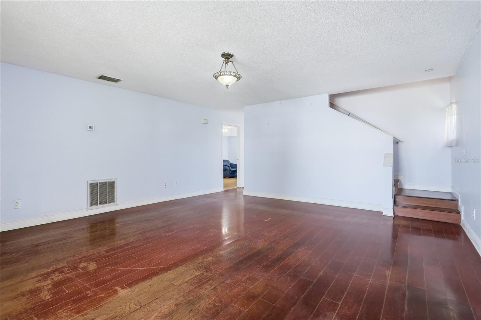 AVENTURA ESTATES - Residential