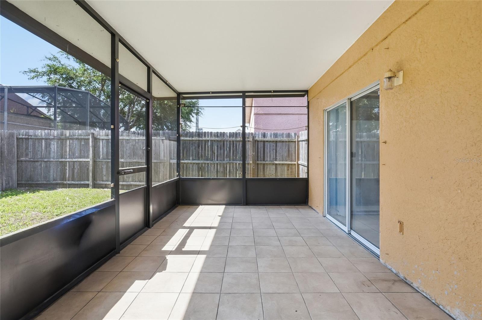 AVENTURA ESTATES - Residential