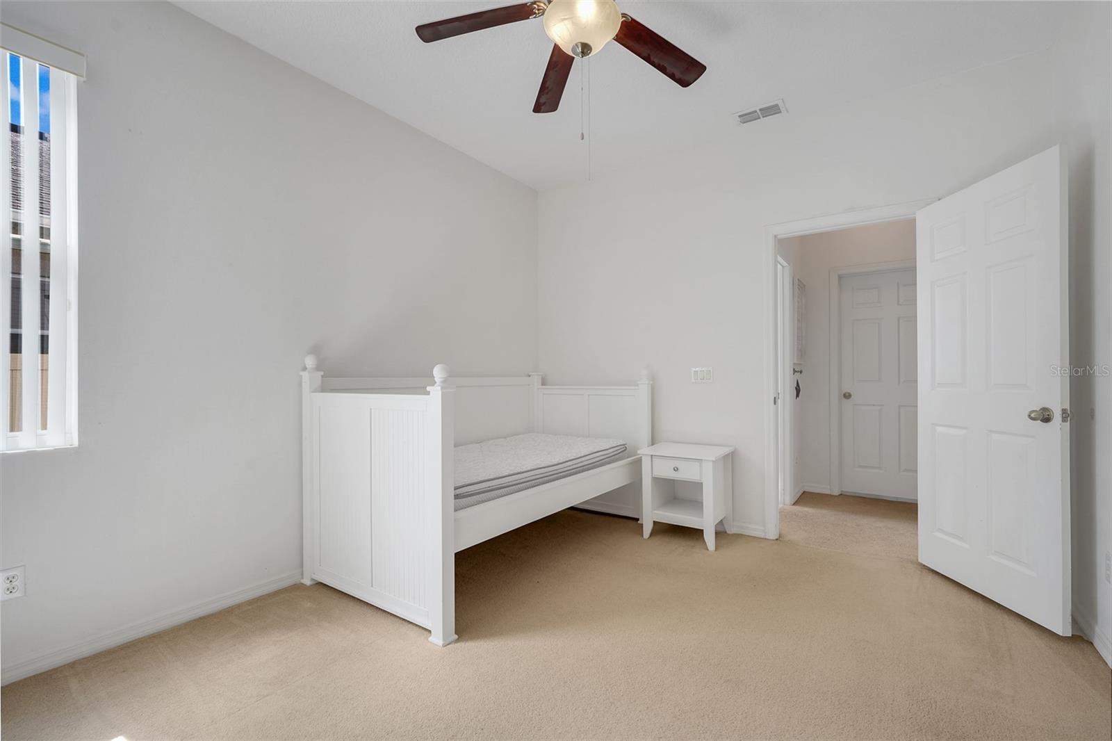 MOSS PARK RIDGE - Residential