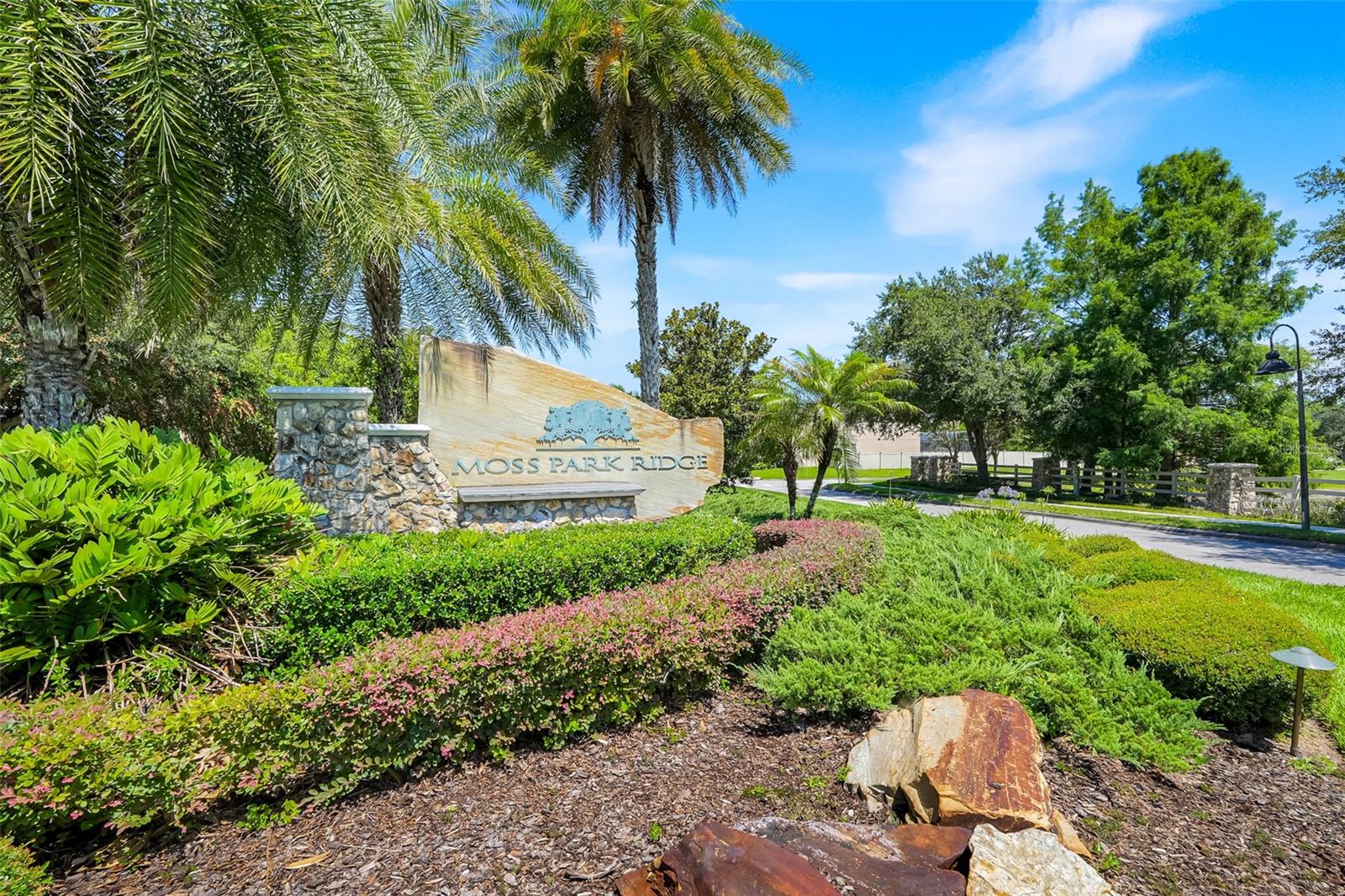 MOSS PARK RIDGE - Residential