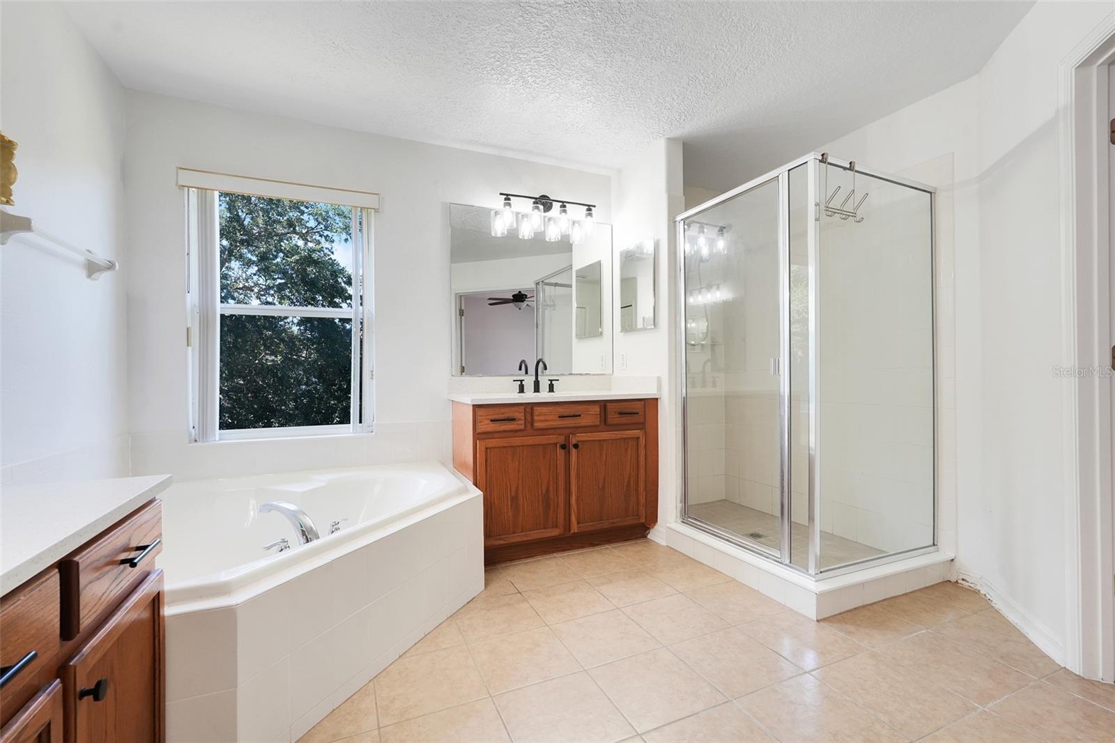 MOSS PARK RIDGE - Residential