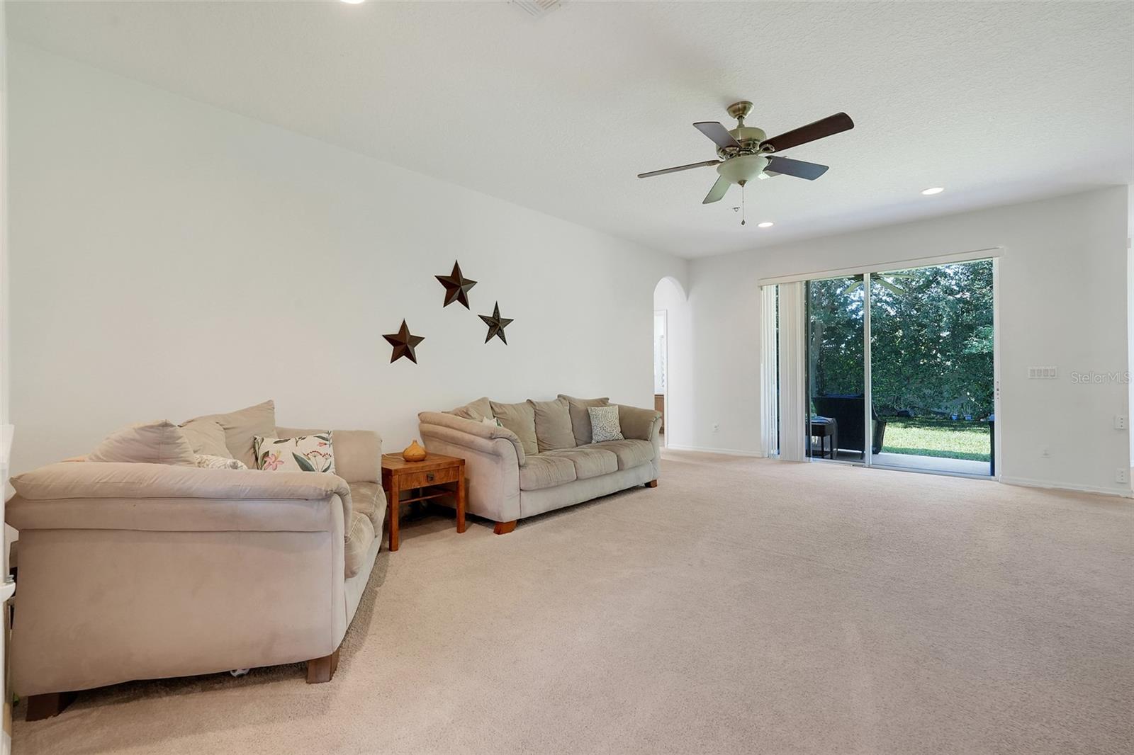 MOSS PARK RIDGE - Residential