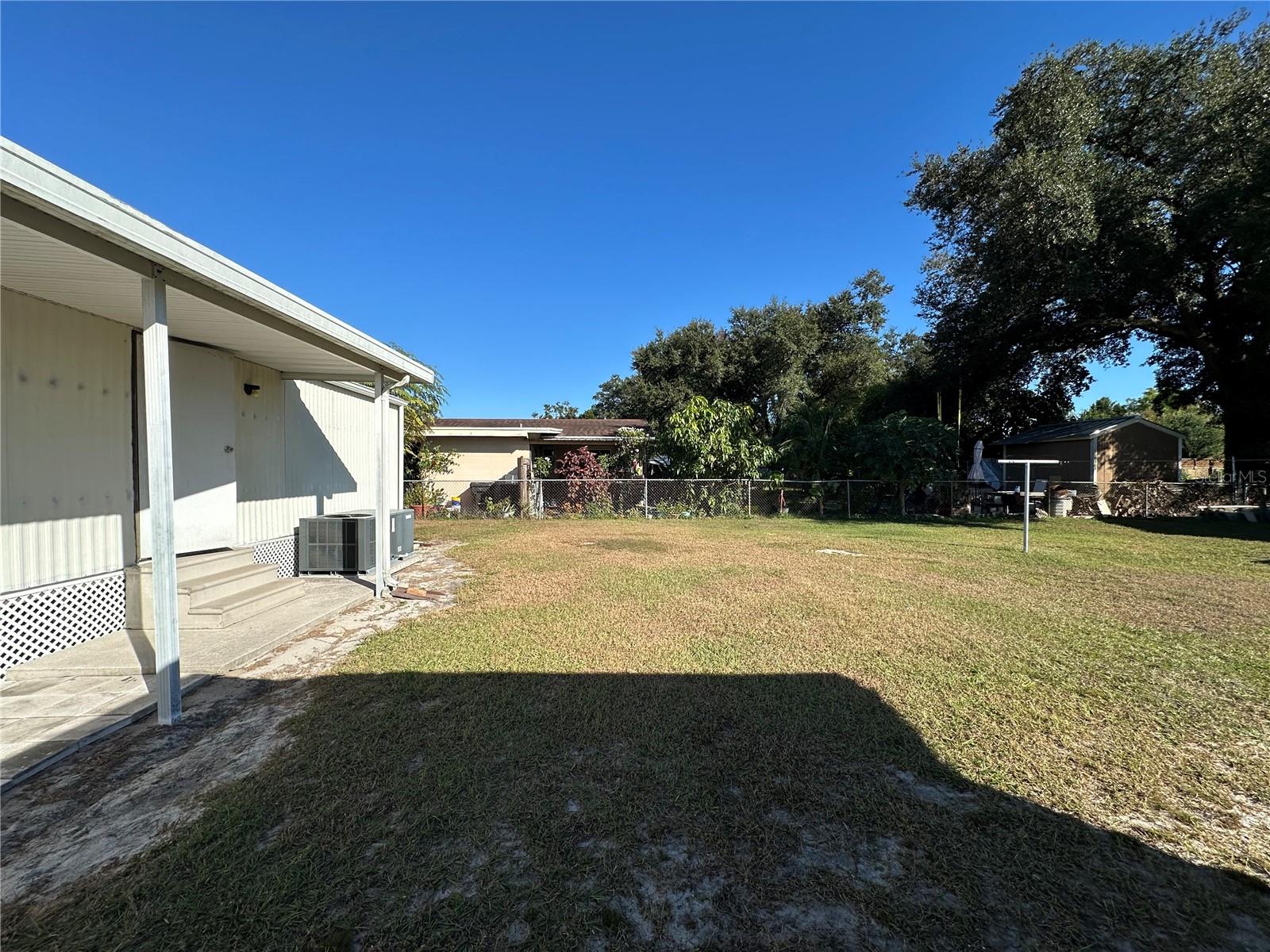 FRUITLAND PARK - Residential