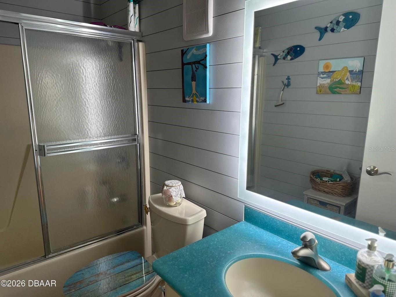 LIGHTHOUSE SHORES TWNHMS CONDO - Residential