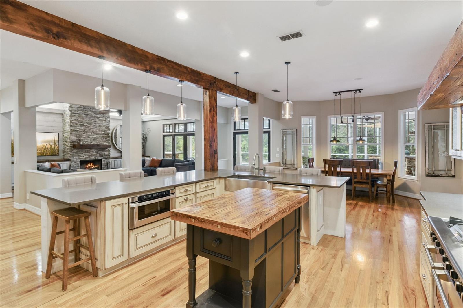 FISH HAWK TRAILS UN 1 & 2 - Residential