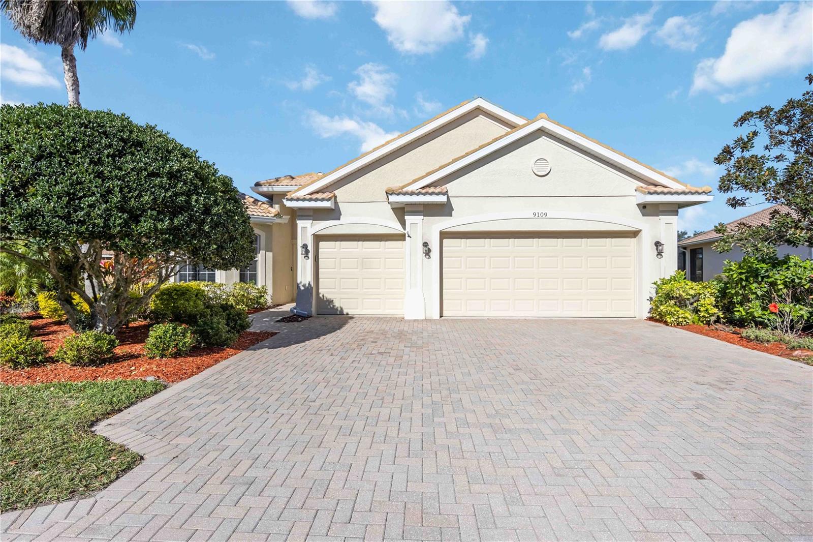 STONEYBROOK AT HERITAGE HARBOUR D-2 - Residential