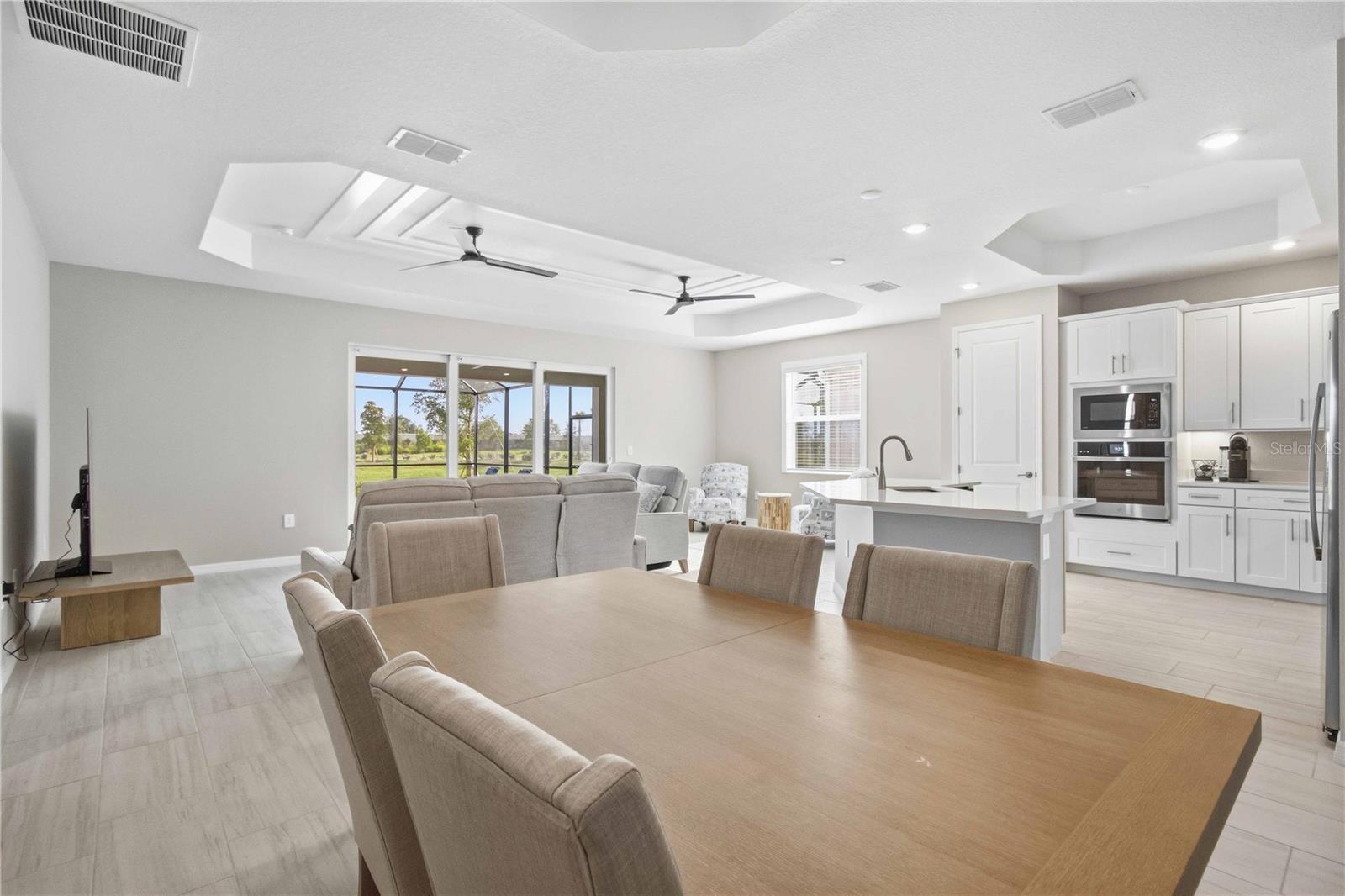 CALUSA COUNTRY CLUB - Residential